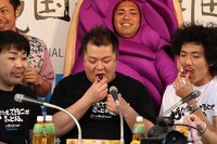 「はいさい！沖縄国際映画祭」収録の最後に大村が「明日のビーチステージにはトータルテンボスも出るので」とアピール。すると客席の男の子から「トータルテンボスって誰!?」と言う声があがり、藤田は「俺らだよ！」と必死でアピールした。