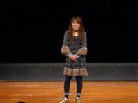 チームEのなかのよいこ。日常にあふれるさまざまな「どーでもいいこと」にビシッと啖呵をきっていった。さらに得意のモノマネも披露。