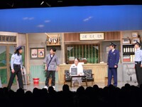 定食屋の従業員・ジャングルポケット太田は、なぜか“エリート警官”の大山英雄を敵対視する。