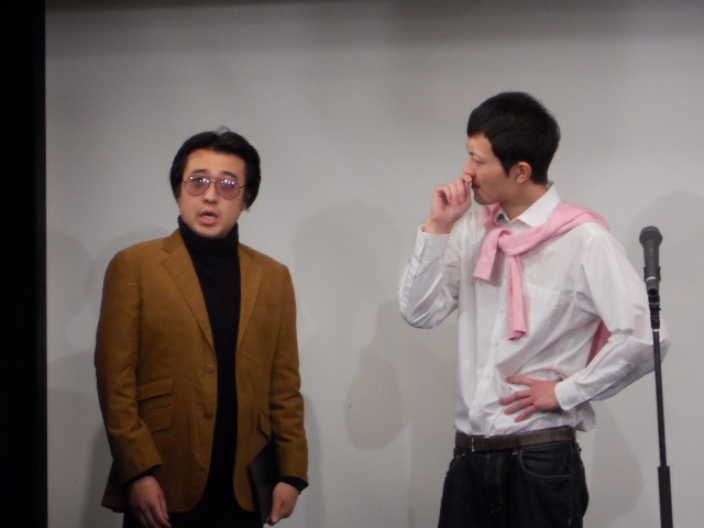 ジグザグジギーは作曲家とバラエティ番組ディレクターのコントを披露。勘違いした作曲家とディレクターの攻防が繰り広げられた。