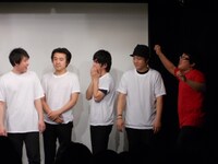 ボケ軍団第1弾の静・濱村、ジグザグジギー宮澤、浜口浜村・浜口、青春ダーツ野田、ノリツッコミ担当のダムダムおじさん石井。