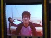 開演前には、ナベ自作のVTRで「SO-FA」のルールと技の説明。技の相手役は、ナベの仲良しガリットチュウ熊谷。