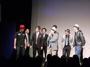 ゲストのキャプテン渡辺は、「シアターモリエールなんて（大きい会場は）まだ2回目」と、モグラ芸人ぶりをアピール。「R-1ぐらんぷり2007」ファイナリストのやまもとまさみは「カットモデルの仕事来るから！」と励ました。