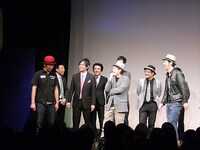ゲストのキャプテン渡辺は、「シアターモリエールなんて（大きい会場は）まだ2回目」と、モグラ芸人ぶりをアピール。「R-1ぐらんぷり2007」ファイナリストのやまもとまさみは「カットモデルの仕事来るから！」と励ました。