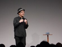 妄想ドラマコントを披露したこばやしけん太。ケータイ用語をふんだんに用いた台詞と見事な擬音で観客を魅了した。「アリなし」（テレビ東京）の5月放送回に出演予定。
