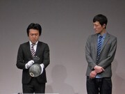 ジグザグジギーはコントを披露。出張鑑定の鑑定人に由緒あると言われてきた壺を見せた池田。果たしてそのプライスは。