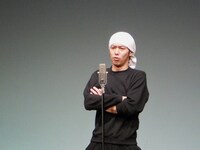 ゲストのキャプテン渡辺。まだモグラ芸人を自称しているが、4月20日（水）には「クイズ！ヘキサゴンII」に出演。4月17日（日）はBeach Vで行われるライブ「第73回SMAトライアウトライブ（笑）」にも出演する。