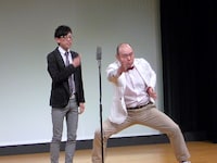 写真は新宿カウボーイ。この日も底抜けに明るいかねきよを石沢が見事にあしらう。