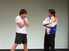 写真はアルコ＆ピース。冒頭何やら緊迫した雰囲気の平子が登場。果たして彼の目的とは。