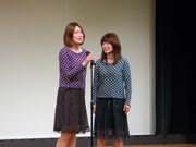 歌をある方法で歌うというこのみ。白熱のネタを展開した。