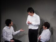 フラミンゴのコントでは、辻本が20年ぶりに海外から帰国した友人の竹森とファミレスへ。カルチャーショックを受ける竹森に店員の吉田が混乱。