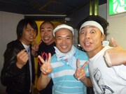 5月5日（木）に、東京・表参道GROUNDにて行われるライブ「芸人バンドライブ」に出演するPay-Nee(クールポコ｡小野、ケチン・ダ・コチン・ケイタマン、サンシャイン池崎、パイナップリン斎藤)。