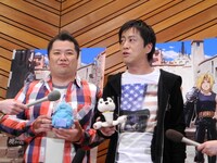 「昨日はアルフィーの高見沢さんに似た女の子と遊んでました」と語り笑わせた吉田（右）。