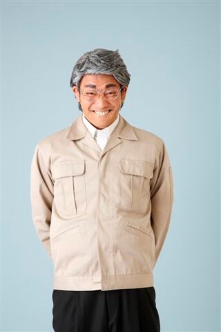 「イシハラ都知事」に扮するザ・ニュースペーパーの石坂タケシ。