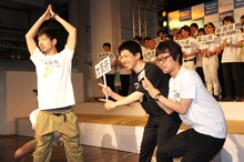 大阪府代表・GAG少年楽団は「大阪名物、通天閣！ 入場料600円、子どもは300円！」という文言で連携を見せた。