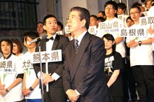 芸人たちを明るく叱咤激励した西川きよし。