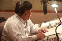 都内スタジオで5時間に及ぶ収録を行ったよしもとクリエイティブ・エージェンシー藤原寛マネジメントセンター長。