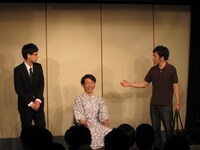 スリーパーズは旅館を舞台にしたコント。宿泊客が旅館の新たな秘策に振り回される。