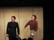 トリを飾ったのはアンゲラーのコント。息子の素行を叱る父親だが、その内容とは。