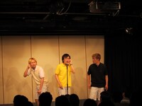 「恋と仕事に生きる刑事を演じたい」と始まった健康のネタ。先輩刑事と彼女に振り回されながら事件の解決に挑む。