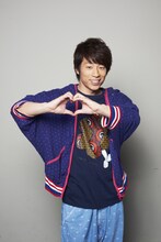 「Shibuya Deep A」MCのロンドンブーツ1号2号・田村淳。(c)NHK