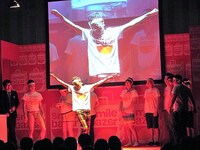 シンプルに笑わせるギャグを得意とするCOWCOW多田。5月1日から5日まで北沢タウンホールにて単独ライブ「COWCOW LIVE 2011」を開催する。