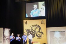 シックスメンタッグマッチに登場したスリムクラブ内間、レイザーラモンRG、バッファロー吾郎・竹若の「パパチーム」。「めっちゃかわいい、早く帰りたい」（内間）、「ジャック・ニコルソンと同じ誕生日」とのろけも。寛容な2人はRGの出渕家のみの“子どもあるある”にも「……あ、あるある！」と同意。