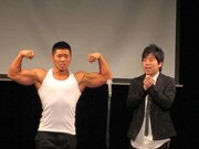 合コンをテーマに漫才を繰り広げたテンゲン。