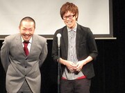 ツートンカラー。子どもができたら何で遊ぶかというテーマから、話はあらぬ方向に。