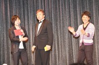 次回6月22日の「独演会」ゲストは未定。「月9に出るような大物俳優を考えている」と言ったショージだが、すぐさま「ちなみに誰出てんの？」と後輩に質問。「絶対大物出てきませんよ！」と後輩芸人たちが観客に注意した。