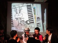 ヒカリゴケのチラシ。会場から「かわいい」と声があがり、「こういうチラシを作らないとな」と若手ベテランメンバーは反省。