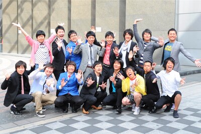 5月14日（土）よりスタートする、5upよしもとの公開生放送番組「わっしょい！5up」（ABC）。ジャルジャル、モンスターエンジン、銀シャリ、スマイル、かまいたち、天竺鼠、藤崎マーケット、ウーマンラッシュアワーがさまざまな企画に挑む。放送は毎週土曜日16時から。