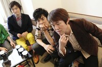 芸人界からはつぶやきシローとTHE GEESEが登場。彼らはこの対談が初対面だそう。Photo：飯野高拓