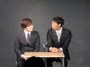 ラバーガールは「新入社員育成講座」を舞台にコントを披露。