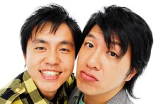 5月28日（土）に東京・松竹芸能 新宿 角座にて漫才ライブ「アメザリノライブ　～マンザイダケデス～」を開催するアメリカザリガニ。