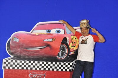 「好奇心を持って、楽しく生きようというところが自分に似ている」と語ったぐっさん。2011年7月全国公開「カーズ2」(C) Disney/Pixar.All Rights Reserved.