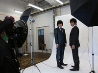 スーツ姿の撮影。