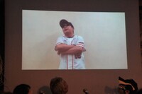 原監督にまつわるクイズの正解発表を、自ら原監督のモノマネで行った田中。