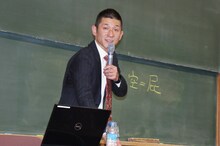 質問コーナーで「戒名に入れたい漢字」を尋ねられ「『屁』です」と答えた哲夫。