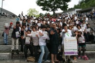 京都精華大学にて行われた「よしもと祇園花月キャンペーンイベント」の様子。(c)吉本興業