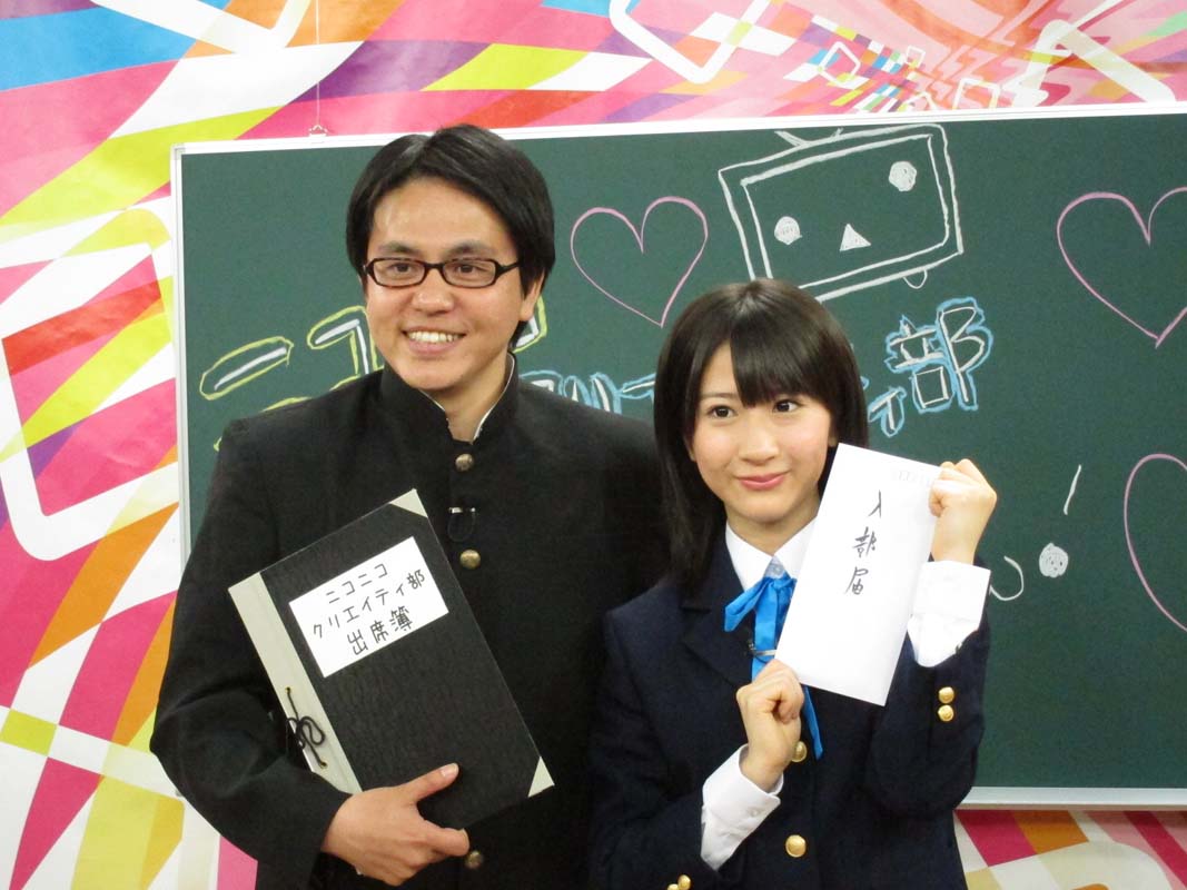 ニコニコ生放送の隔週レギュラー番組「石田晴香（AKB48）＆アメザリ柳原のニコニコクリエイティ部！」。