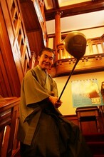 6月18日（土）に京都・よしもと祇園花月にて、落語会「桂三枝 創作落語　祇園の会・其ノ壱」を開催する桂三枝。(c)吉本興業
