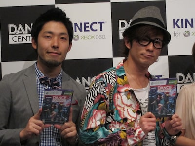 東京・Shibuya O-EASTにて行われた「Kinect」のダンスゲーム「Dance Central」に登場したオリエンタルラジオ。