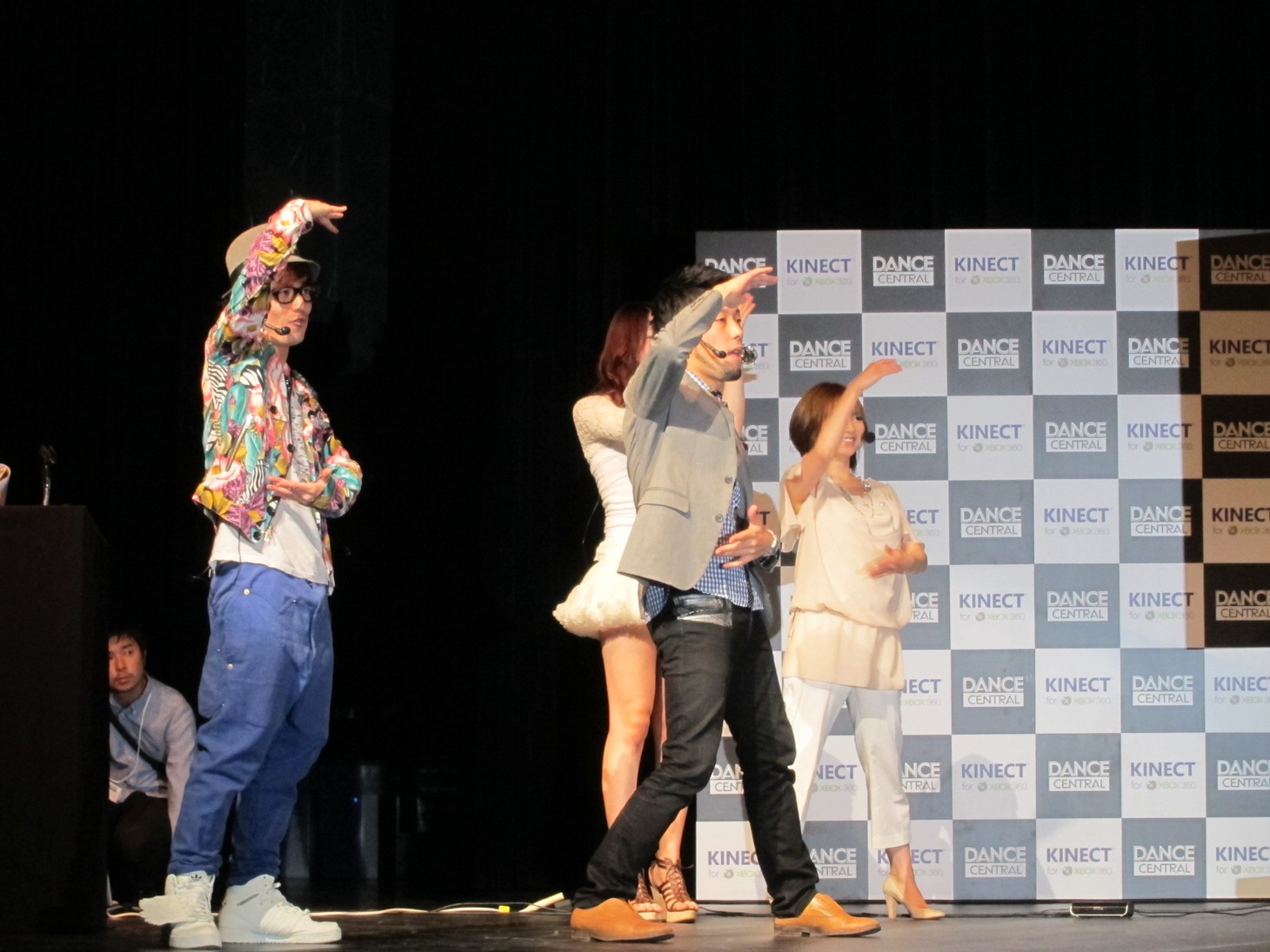 最後の決めポーズも全員で。