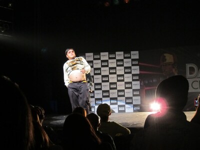 東京・Shibuya O-EASTにて行われた「Kinect」のダンスゲーム「Dance Central」発売記念パーティに登場したダイノジ大地。