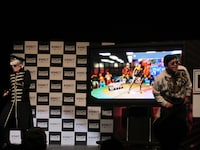 かながわIQは大地の後ろでエアDJ。