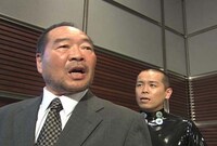 「コレってアリですか？」の一場面。(c)NTV