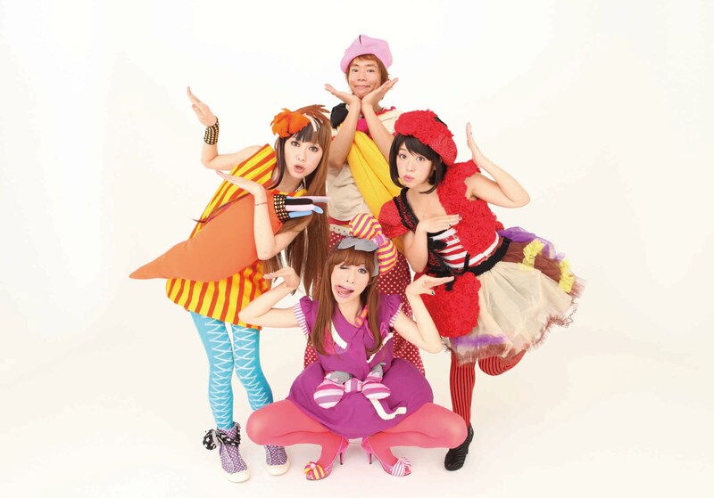 楽しんごとあやまんJAPANによる夢のコラボが実現。彼女たちによる「ドドスコぽいぽいのうた」着うた配信が本日6月15日よりスタートした。