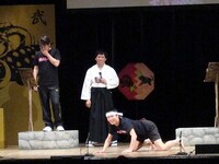 Bコース・ハブは人生「オールナイトロング」の出囃子で入場できたことに感無量の様子だった。