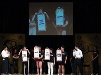 トーナメント進出したファミリーレストランしもばやし、流れ星・ちゅうえい、南国姉妹・国場、品川庄司・庄司の4名の精鋭たち。